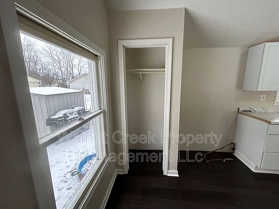 3rd image of 340 8th St APT 3