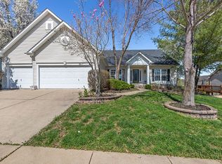 821 Spring Cove Ct, Eureka, MO 63025