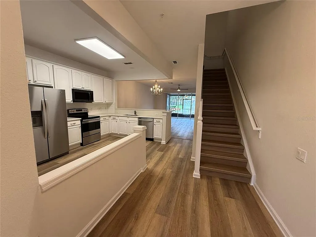 3 bed, 2.5 bath, 1532 sqft, $2,600 — Photo 4