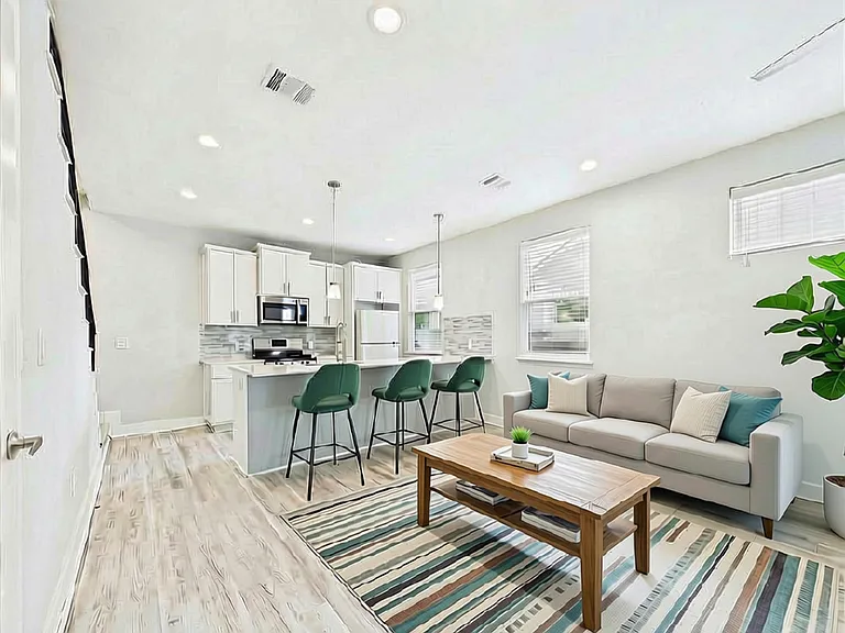 6713 Porter St #B — Photo 9
