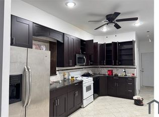 480 Avenue C APT 1, Bayonne, NJ 07002