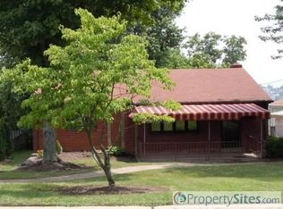 3197 Bel Air Dr, Pittsburgh, PA 15227