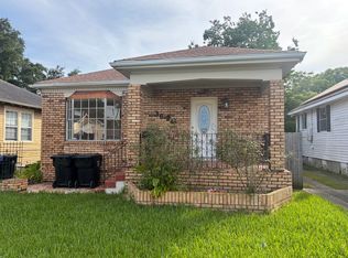 3620 Clermont Dr, New Orleans, LA 70122