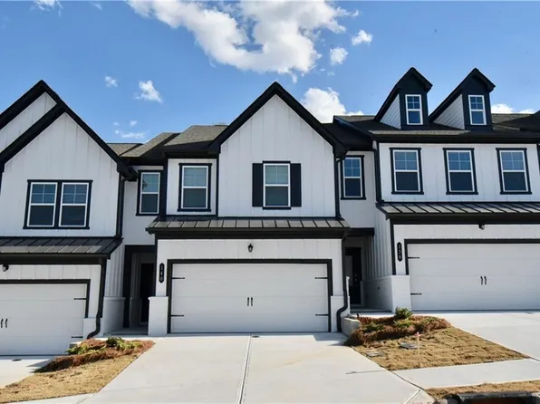 140 Star Ct, Pendergrass, GA 30567
