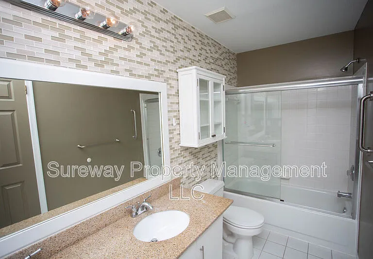 605 Doral Dr — Photo 23