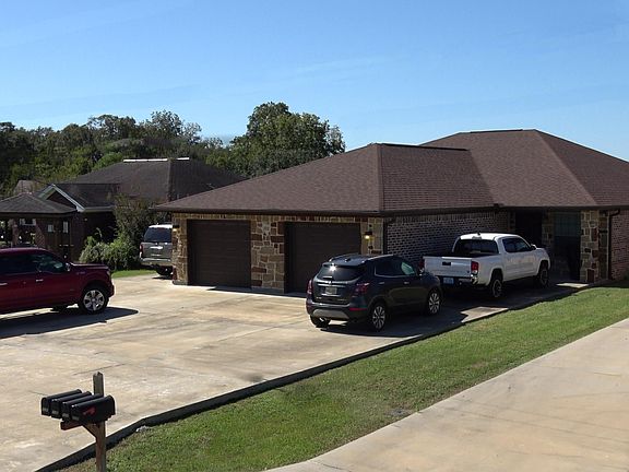 2nd image of 503 Gage Ave #B