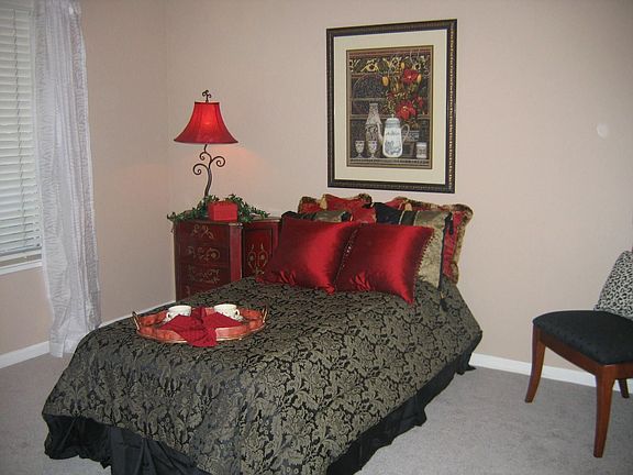 2nd image of 1671 Hyacinth Ln