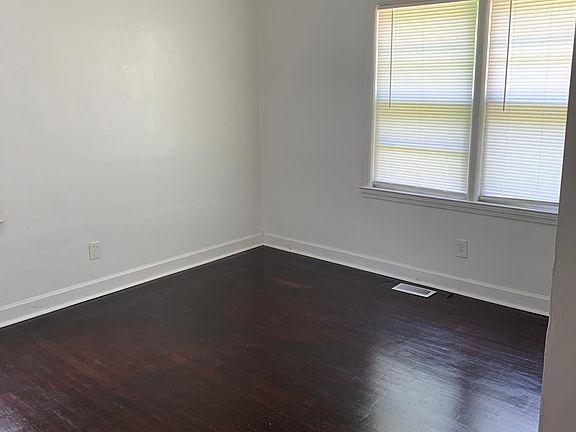 4th image of 221 Vreeland St