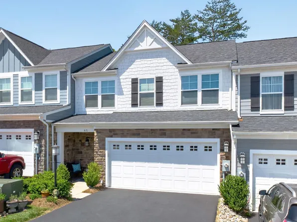521 Crimson St, Crozet, VA 22932