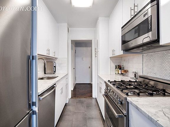3rd image of 1010 3rd Ave #11G
