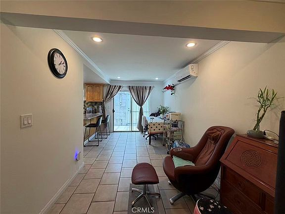 4th image of 847 E Mission Rd APT F