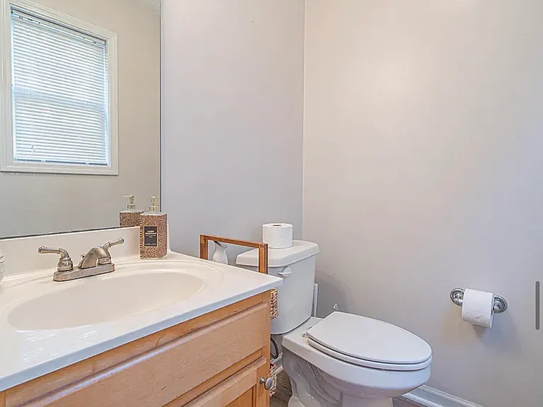 316 Anna St — Photo 17