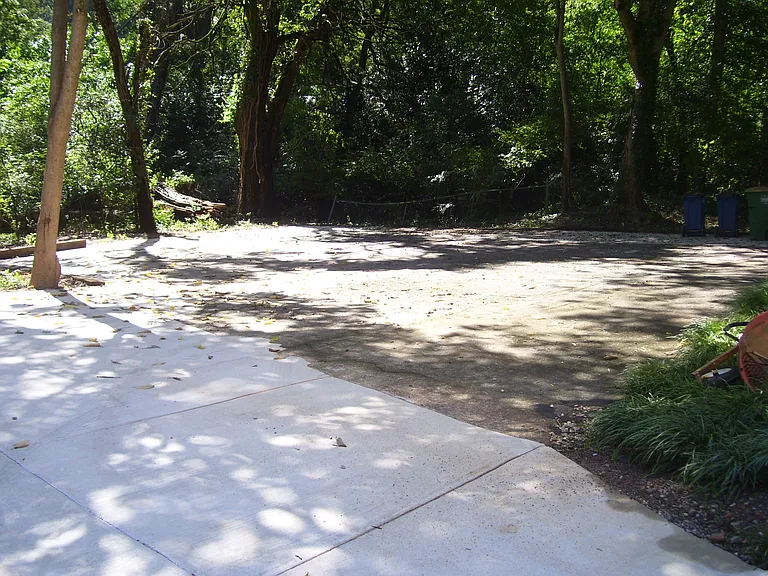 552 Pulaski St — Photo 8
