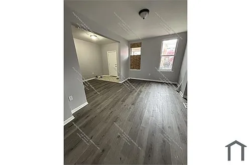 2900 Stafford St Photo 1