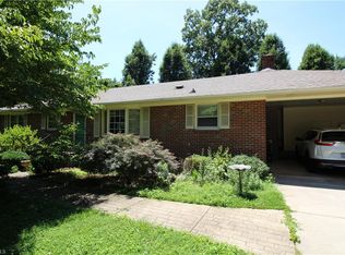 2712 Fairfax Rd, Greensboro, NC 27407