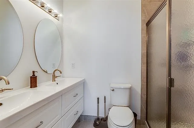 21 Giles Ave #2 — Photo 14