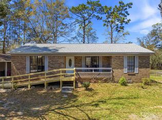 3029 N 21st Ave, Milton, FL 32583