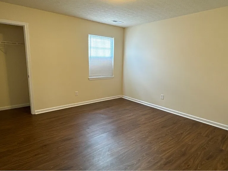 1618 McIntosh St #D — Photo 8