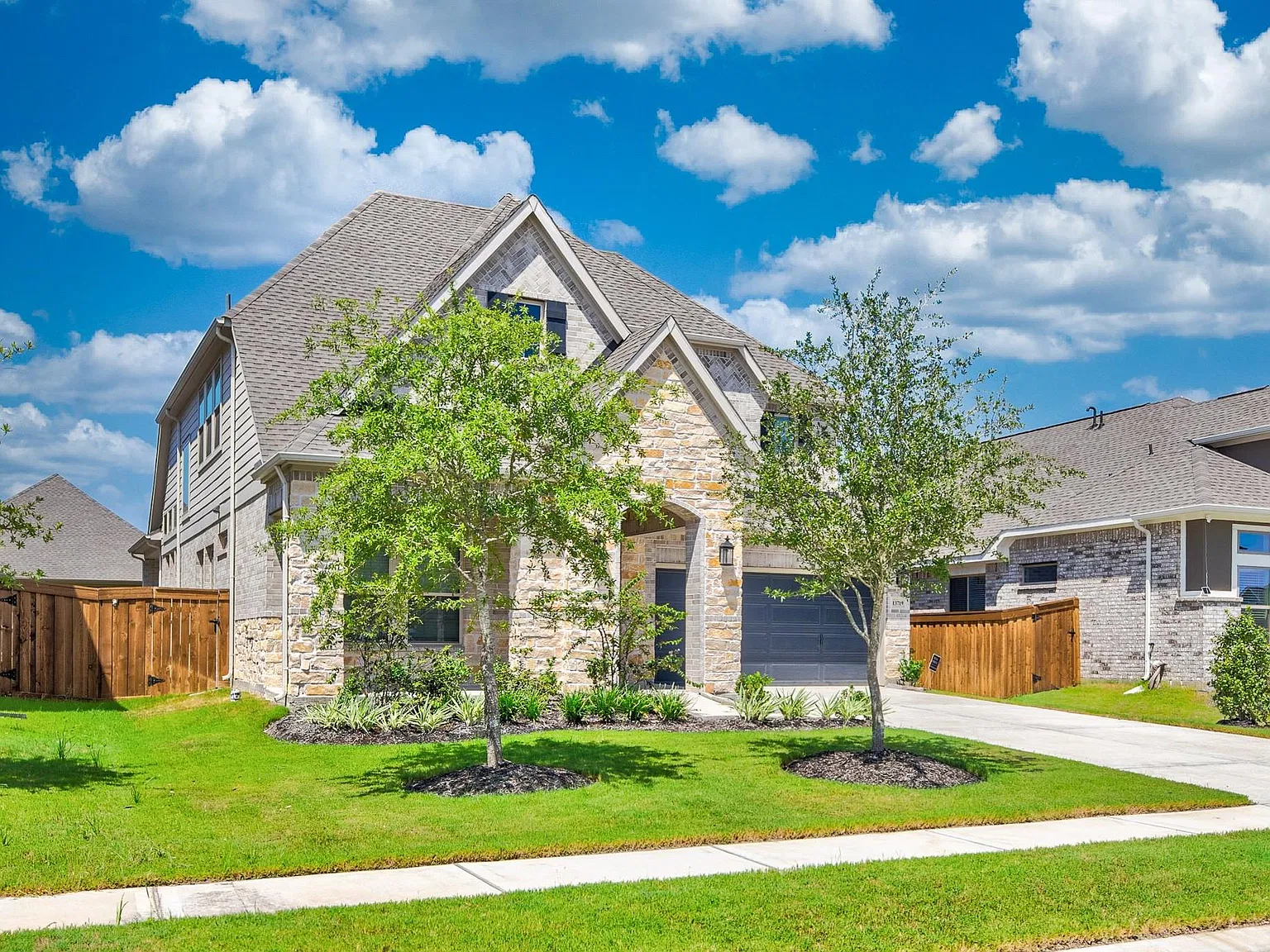 4 bed, 3.0 bath, 2999 sqft, $3,600 — Photo 3
