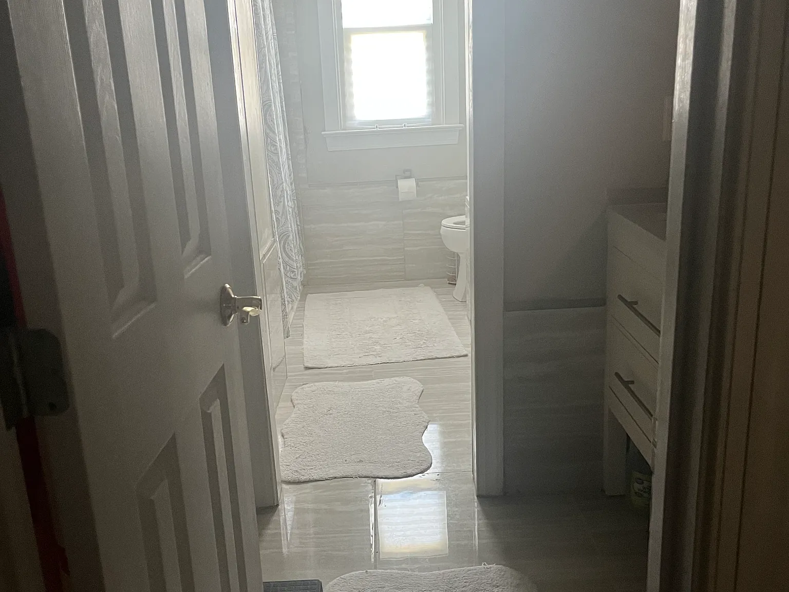 4 bed, 2.5 bath, 2942 sqft, $850 — Photo 3