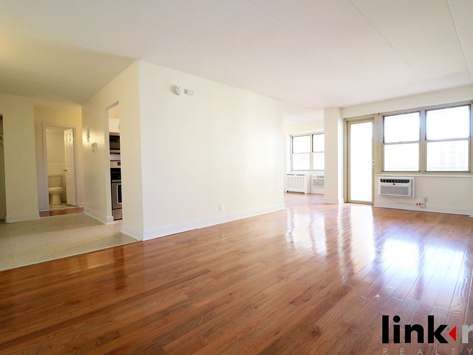 1st image of 30 Park Ave APT 4B
