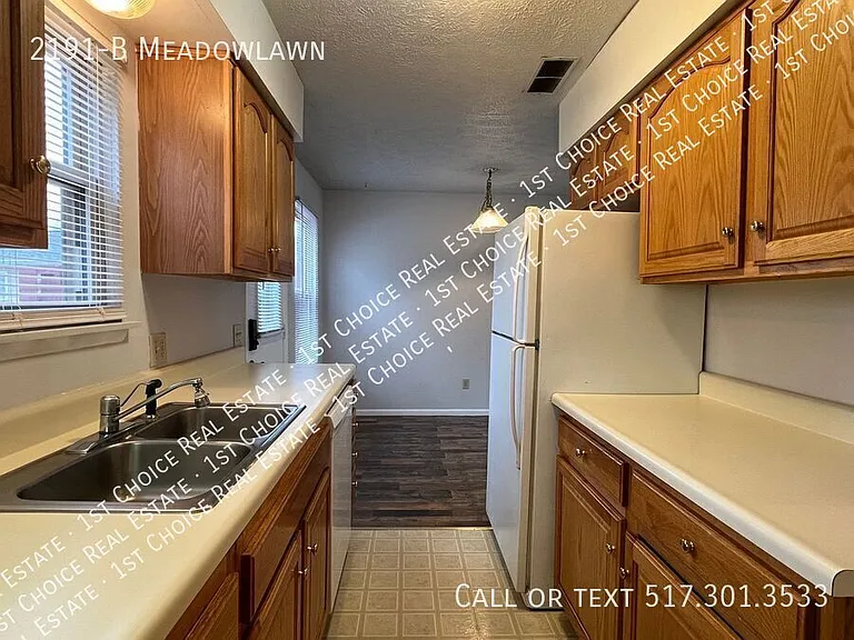 2191B Meadowlawn Dr — Photo 9