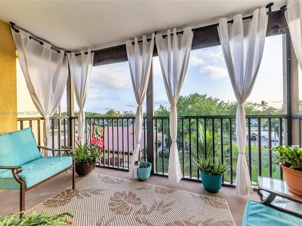 2601 NE 14th Street Cswy APT 429, Pompano Beach, FL 33062