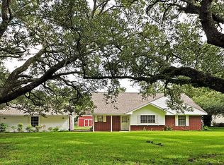 601 Cannan Dr, Angleton, TX 77515