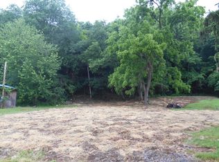 907 W 6th St, Lewistown, PA 17044