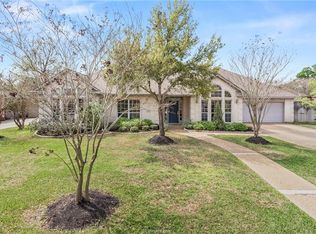 4602 Bogey Ct, College Station, TX 77845