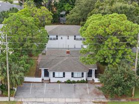 5517 Gulfport Blvd S, Saint Petersburg, FL