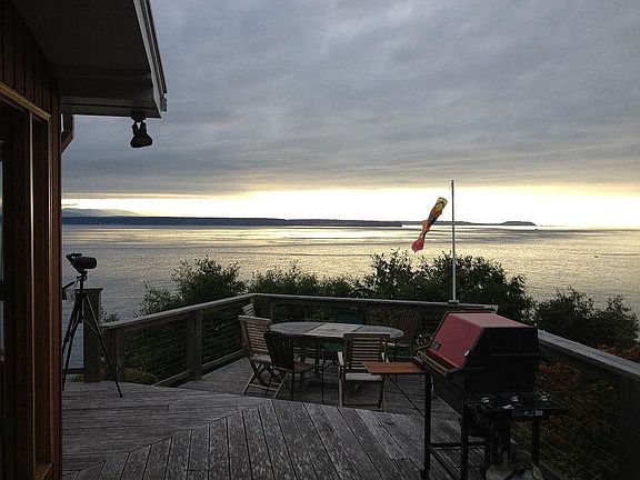 5th image of 3412 Marine View Dr