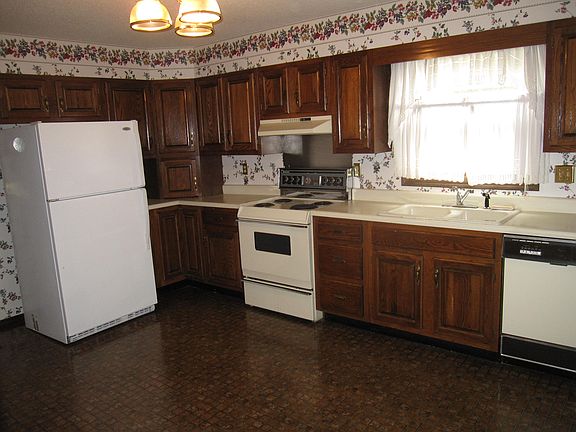 COUNTRY KITCHEN