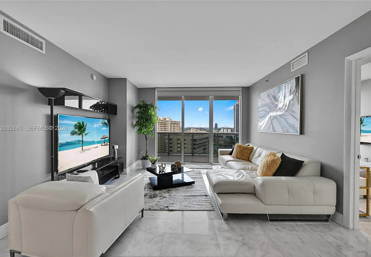 Beach Club Three Condo — Photo 3