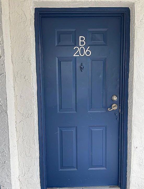 2nd image of 3651 N Goldenrod Rd APT B-206
