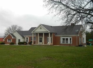 4696 W Crystal Lake Rd, Warsaw, IN 46580