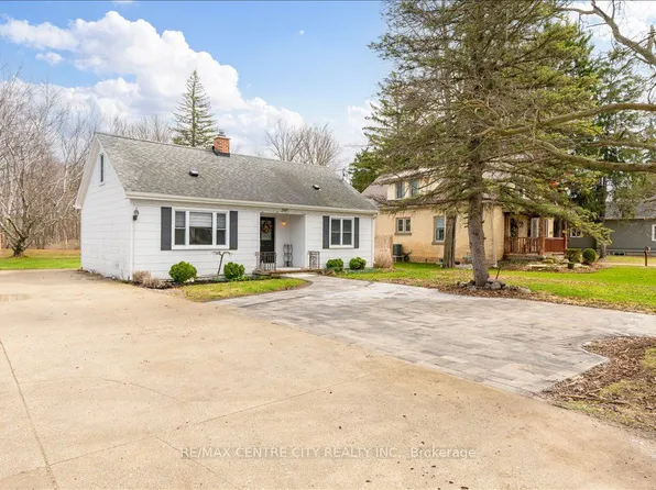 549 Victoria St, Strathroy Caradoc, ON N7G 3C2