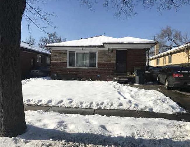 1st image of 22121 Avon Ave