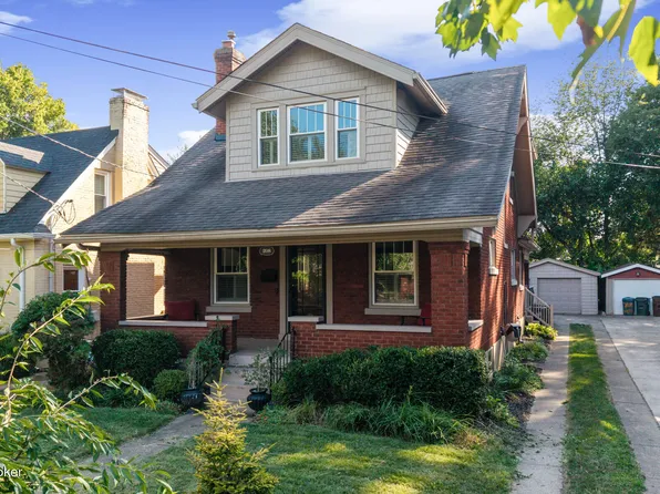 208 Oxford Pl, Saint Matthews, KY 40207