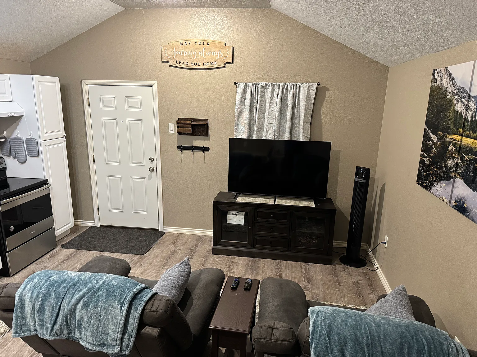 1 bed, $1,295 — Photo 4