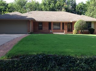2408 Wildwood Ave, Ponca City, OK 74604