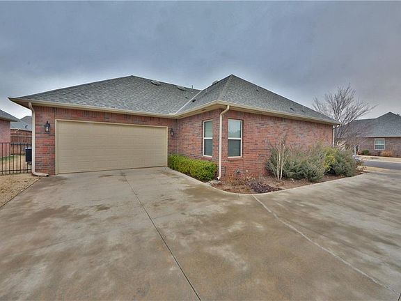 2nd image of 2228 Persimmon Dr