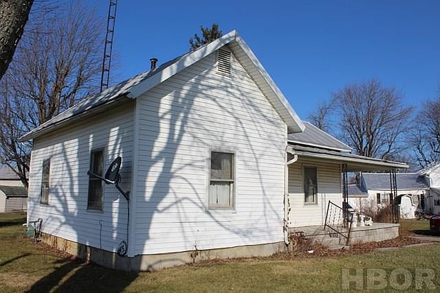 1st image of 402 Railroad St