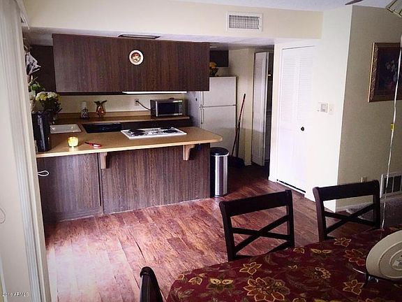 5th image of 8049 N 31st Dr