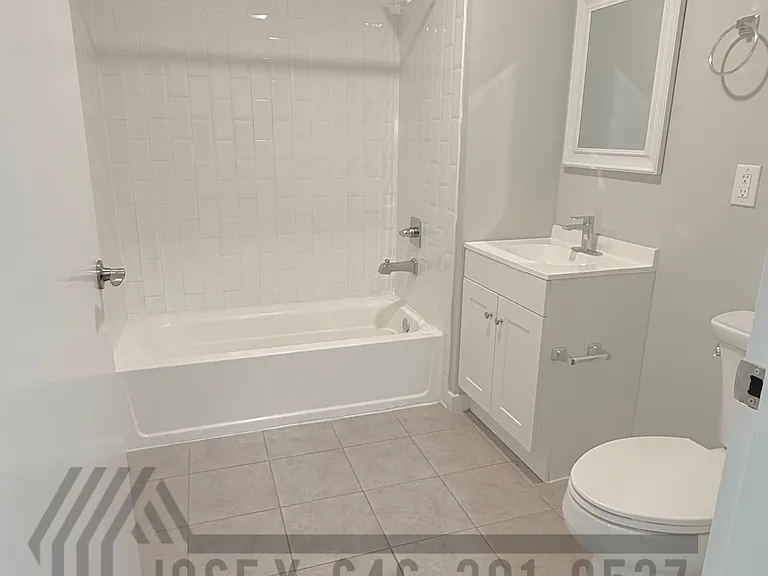 198 Harrison St #20 — Photo 7