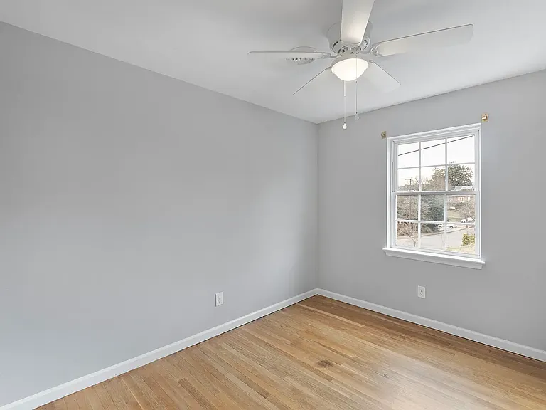 827 Saint Clair Ave #A — Photo 13