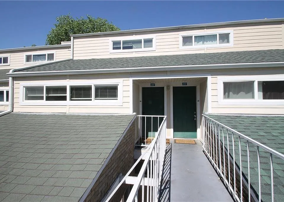 1818 S Lakeshore Blvd #36