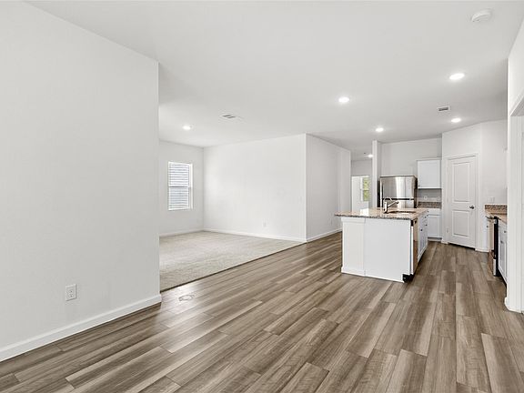 5th image of 3602 Admiralty Dr