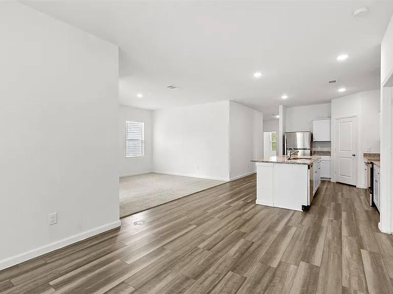3602 Admiralty Dr — Photo 5