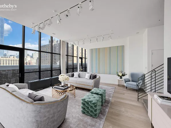 420 West 25th Street PHA image 3 of 13